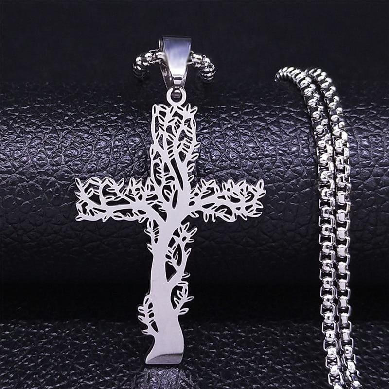 Collier Croix Rouge Gothique | L'Esprit Gothique Collier Croix Rouge Gothique | L'Esprit Gothique